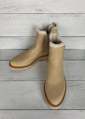 J.Crew Women's Size 8.5 Natural Beige Lug-Sole Pull On Cute Fall Chelsea Boots
